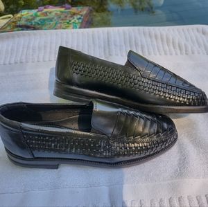 St. John's Bay Men's Leather Loafer